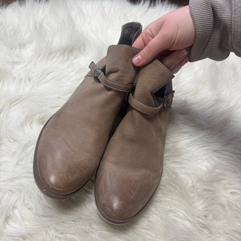 Sam Edelman “Palmer” Leather Ankle Bootie in Taupe size 8.5 Women’s - Picture 7 of 10